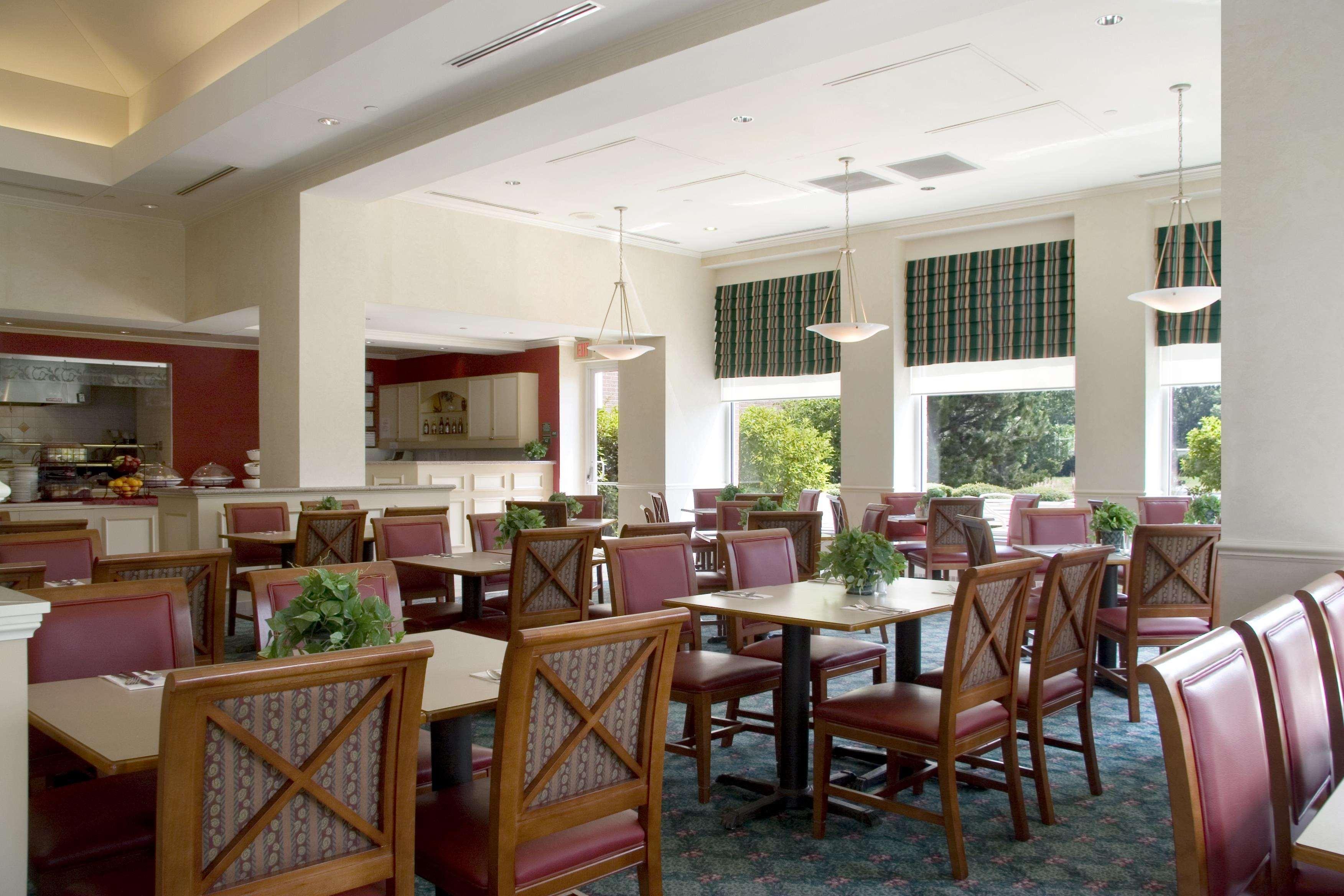 Hilton Garden Inn Saint Charles Eksteriør billede
