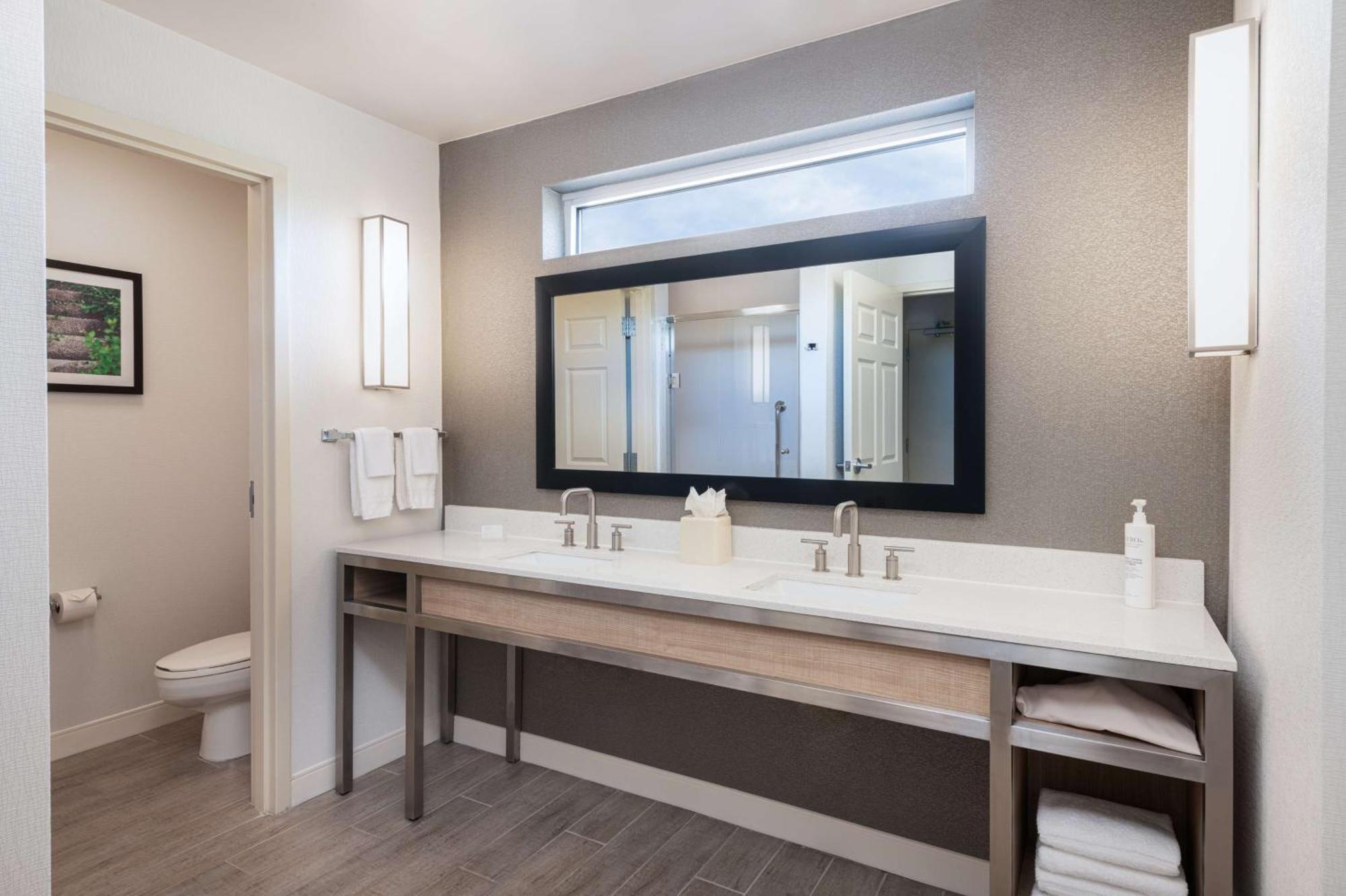 Hilton Garden Inn Saint Charles Eksteriør billede