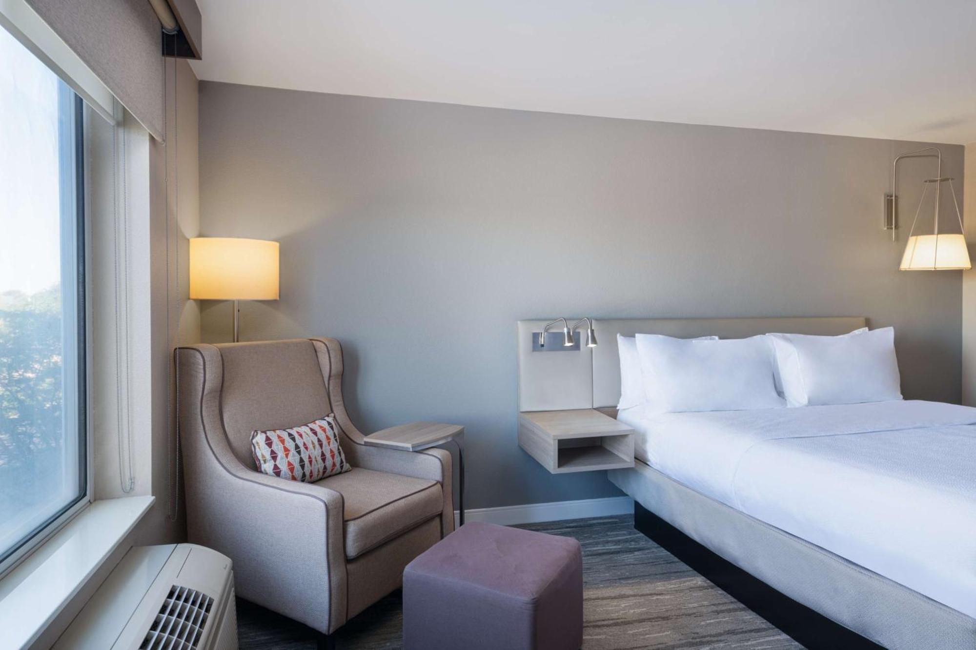 Hilton Garden Inn Saint Charles Eksteriør billede