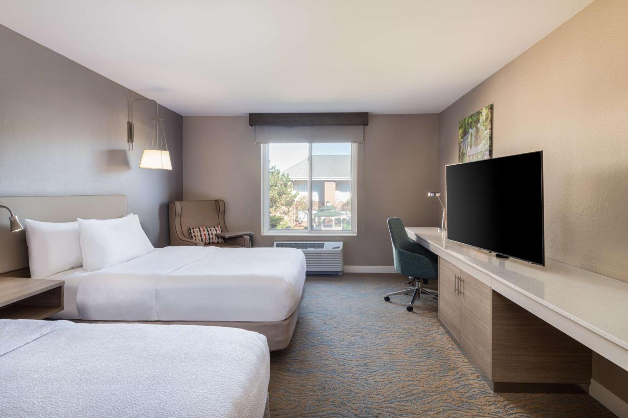 Hilton Garden Inn Saint Charles Eksteriør billede